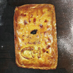 Empanada gallega artesana de chocos - O Pan de San Antonio - Foto 1