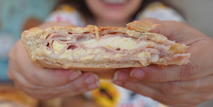 Empanada de jamón y queso 88